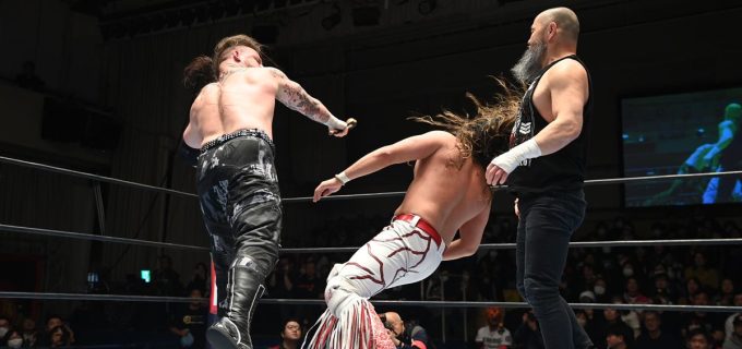 【新日本】激しい前哨戦を繰り広げる辻とフィンレー、試合後もシレイリで殴打「これはインタビューでも討論でも独白でもない。俺の使命についての宣言だ！」