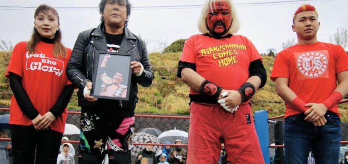 「ジャンボ鶴田という偉大なレスラーがいたことを忘れないでください！」大仁田厚が山梨県甲斐市で25周年追善特別試合