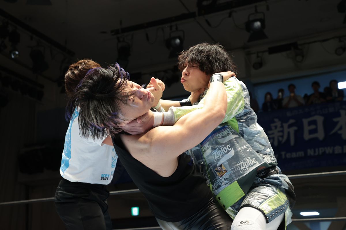 【入手困難】NJPW 新日本プロレス 風神 雷神 YOH SHO クッション 神戸・魚沼・両国でも特別販売!!】通販サイト&店舗で順次発売