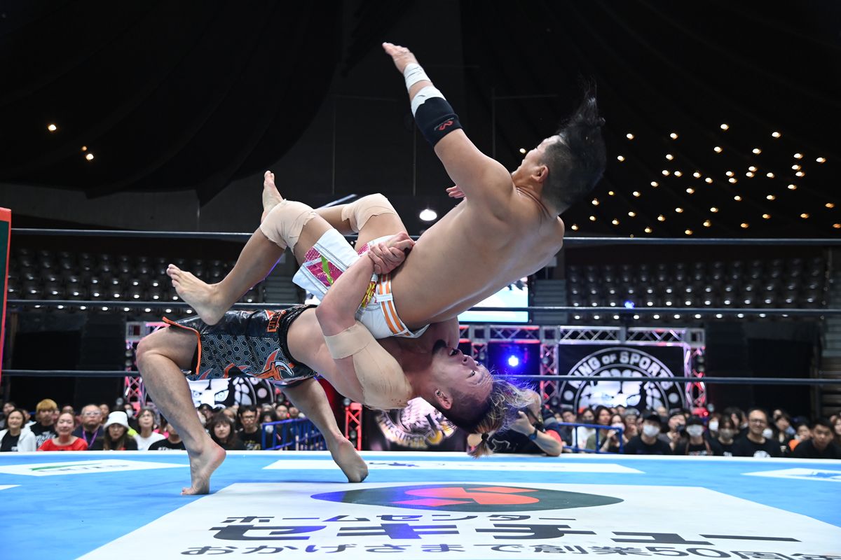 ☆☆新日本プロレス☆☆ フォトフレーム KUSHIDA 新日本】『BOSJ開幕戦』高橋ヒロムがKUSHIDAを撃破！かつての“外