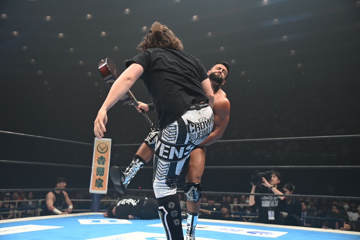 新日本プロレス　ドン・ファレ&チェーズ・オーエンズ 新日本】“ドン”ファレ降臨、“裏切りのX”オーエンズが仲間を攻撃