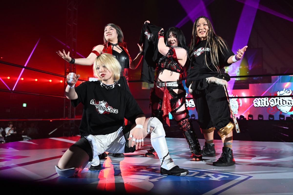 ★国際プロレス デビル紫の謎★ Amazon.co.jp: デビル紫の謎 ／ 国際プロレス : スポーツ