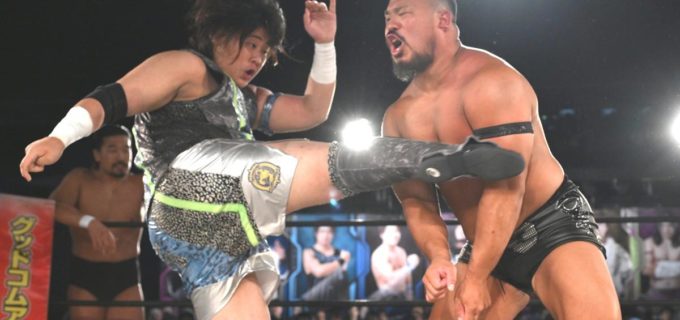 【DDT】7・27青梅でのKO-Dタッグ王座戦に向け、飯野雄貴と佐藤大地がバチバチに火花！「もっと蹴り、エルボー、投げ、よこせよ！」