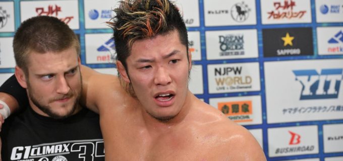 【新日本】上村、H.O.T.の闇に堕つ！SANADAとの因縁対決で無法介入に無念の敗北「反則しねえと勝てねえのかよ」