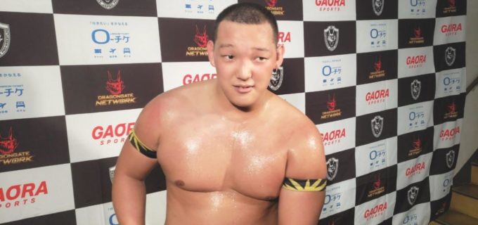 【ドラゴンゲート】菊田円がドリームゲート前哨戦でシュン・スカイウォーカーを完全KO！「どこが天空なんだ？オマエが地べたで俺が上だ。地獄は今ここだ！」