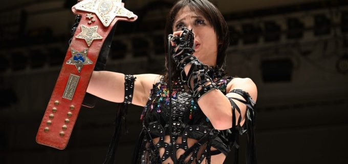 【スターダム】上谷沙弥が羽南を下し、5戦全勝でレッドスターズAブロックを“独走”！「5★STAR、全勝優勝して、去年の準優勝の屈辱を晴らしてやるよ！」
