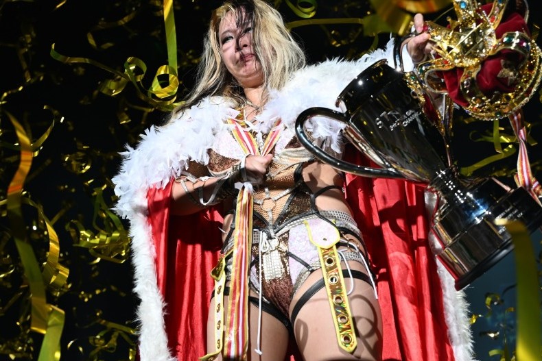 スターダム】渡辺桃がAZMとの激闘を制して『5☆STAR GP』初優勝