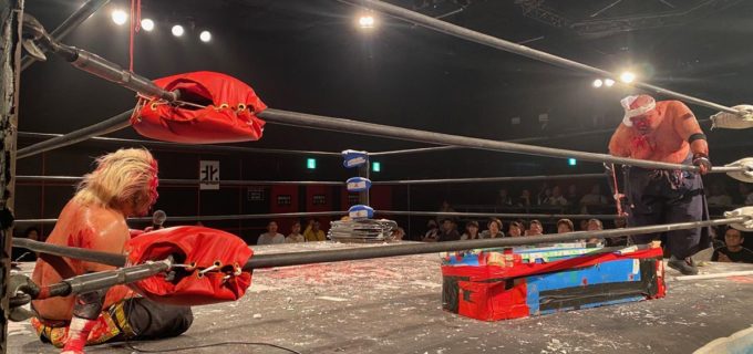 【大日本】影山道雄がアブドーラ・小林との蛍光灯デスマッチ制す！ 試練の最終戦に伊東優作を指名