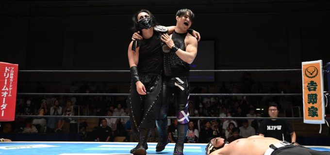 【新日本】DOUKI、H.O.T.の無法殺法でIWGPジュニア“奪還”！デスペラードをTKO葬にし「こっちが正真正銘、本物のジュニアのチャンピオンじゃ」