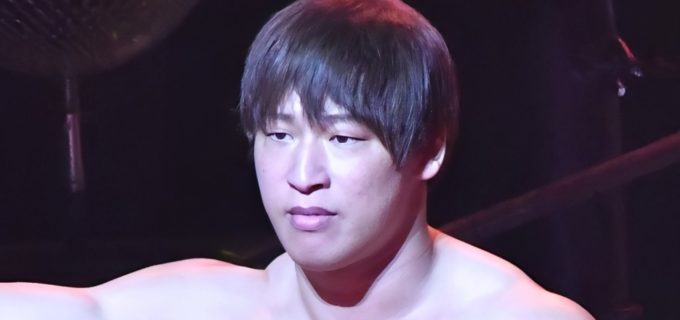 【AEW】右大腿骨骨折の飯伏幸太が「全治1年 リングに立つまで2年」と状態を報告