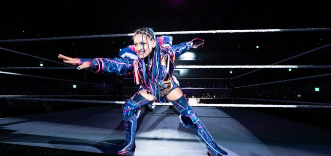 【WWE】“美しき狂気”ジュリアがNXT時代のライバル・ロクサーヌを沈め両国で女子US王座連続防衛に成功