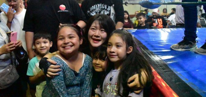 「ハヅキ！コグマ！」大合唱！メキシコの子どもたちを笑顔にしたFWCが大人気に