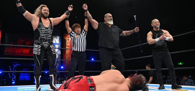 【新日本】EVIL、非情のパウダー攻撃で“WAR DRAGONS”を粉砕「俺はプロレス界の金メダリストや」 鷹木は1.4ドームでウルフアロンの応援を宣言