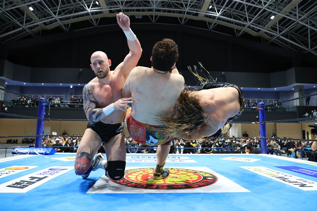 新日本】辻＆ゲイブ、矢野＆ボルチンを粉砕し首位浮上！ 新世代タッグ