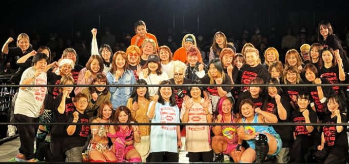 JBエンジェルス、還暦のリングで宙を舞う！ 豪華絢爛バトルロイヤルで“同窓会”Ｖ、最後はダンプ松本の顔面ケーキ葬で『KANREKI CARNIVAL』終幕