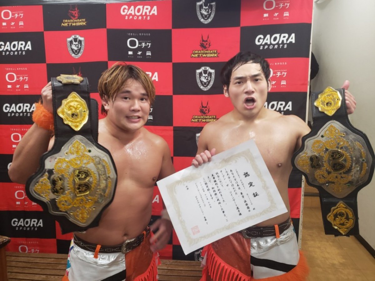 ドラゴンゲート】KAMEI＆Riiitaがマンテ＆デムースに快勝でツイン