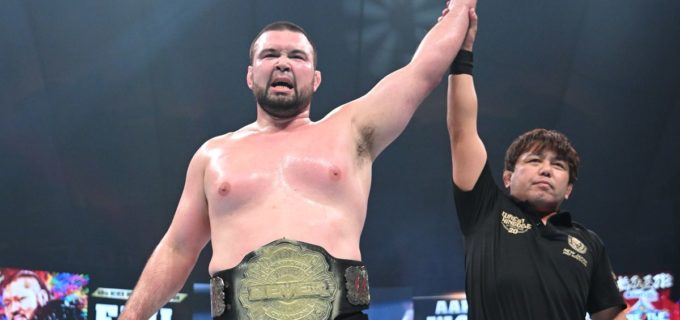 【新日本】ウルフ アロン、衝撃のデビュー戦戴冠！ 覚悟の丸坊主でEVILを失神ＫＯ“ビギナーズラック”と謙虚に語るも視線は世界へ「精進してもっともっと高みを目指していきます」