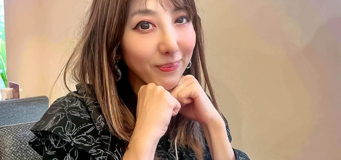 デスマッチのカリスマと年齢を言い訳にしない51歳の60分戦。“占い師レスラー”チェリーが読む2026年は？