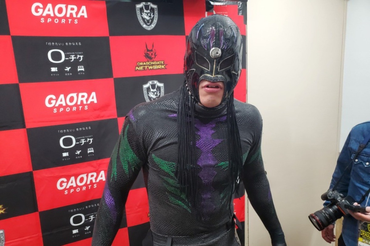 ドラゴンゲート】シュン・スカイウォーカーが「T2000X」と電撃合体し