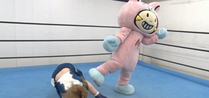 【東京女子】3.29両国でデビューのミニモちゃん、必殺技『おいしい牛乳のむのだぴょん！キック』を披露！「VHSが擦り切れるまで昔の全日本プロレスを見ていたのだぴょん！」