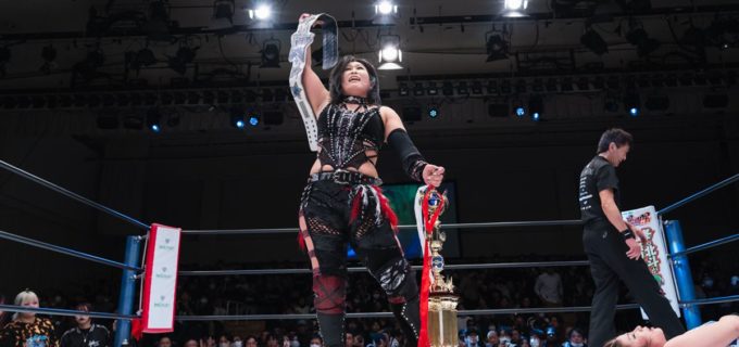 【スターダム】小波が妃南を粉砕しV4達成、初挑戦の犠牲者を“人間魚拓”の生贄に「私はスターダムの景色を変えさせるつもりはないから」