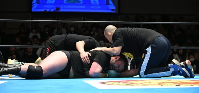 【新日本】ドン・ファレがH.O.T総動員でウルフアロンを粉砕し『NJC』初戦突破「今夜がいい勉強になったことを祈る」