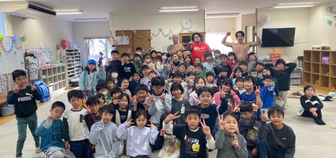 【大日本】菊田一美らが静岡市内の児童クラブを慰問！ 相撲＆綱引きで子供たちへ“何度でも立ち上がる”プロレス魂を伝授