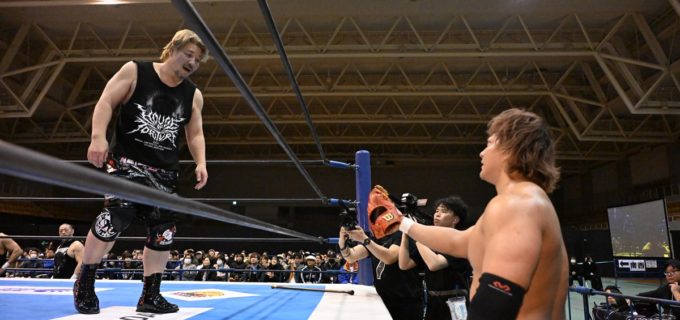 【新日本】海野翔太が持参した思い出のグローブは非情の残骸に…「俺は“マジの裕二郎さん”を引き出したい」