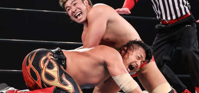 【新日本】上村優也が5年越しの悲願！ 地元の鷹木信悟を撃破し涙の『NJC』4強入り！鷹木「絶対トップ行けよな」と熱きエール