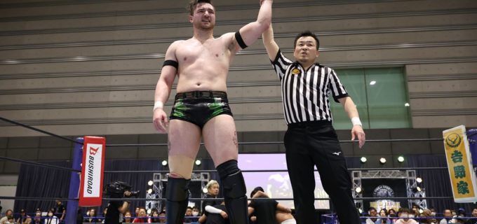 【新日本】荒武者の美学を嘲笑う急所蹴り！ カラム・ニューマンが後藤洋央紀を撃破し『NJC』準決勝へ「お前の“おとぎ話”は終わりだ」