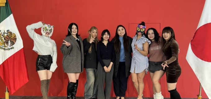 【スターダム】舞華、葉月、キッド、星来がメキシコ大使館を訪問。CMLL勢とともに遠征と来日の成果を報告
