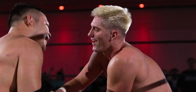 【新日本】代打・阿部史典が米国でザック・セイバーJr.と熱戦！ ザックドライバーに沈むも「世界各国でバチバチ布教活動に勤しみたい」