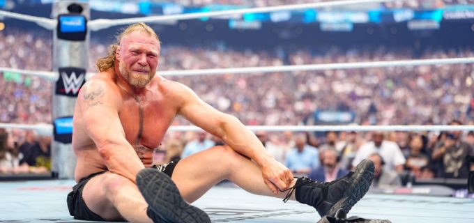 【WWE】わずか4分46秒の残酷な世代交代！ 新怪物オバ・フェミがブロック・レスナーを粉砕、伝説のビーストはリングに靴を残し無言の終幕