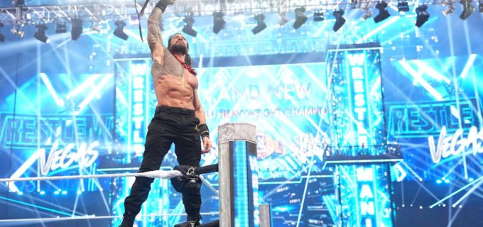 【WWE】崩れ落ちたCMパンク… 33分超のサバイバル戦をスピアーで仕留めたローマン・レインズが王者に帰還『レッスルマニア42』大トリを飾る！