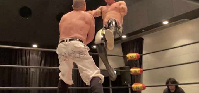 【大日本】吉田和正が星野勘九郎をツームストン葬！ 横浜にぎわい座大会で激勝