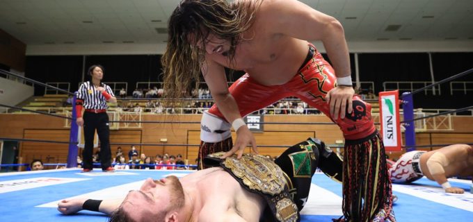 【新日本】辻陽太がタッグで“闇の王者”カラムを直接粉砕しIWGPヘビー挑戦権を奪取「新日本プロレスを背負うのは、このオレだ！」