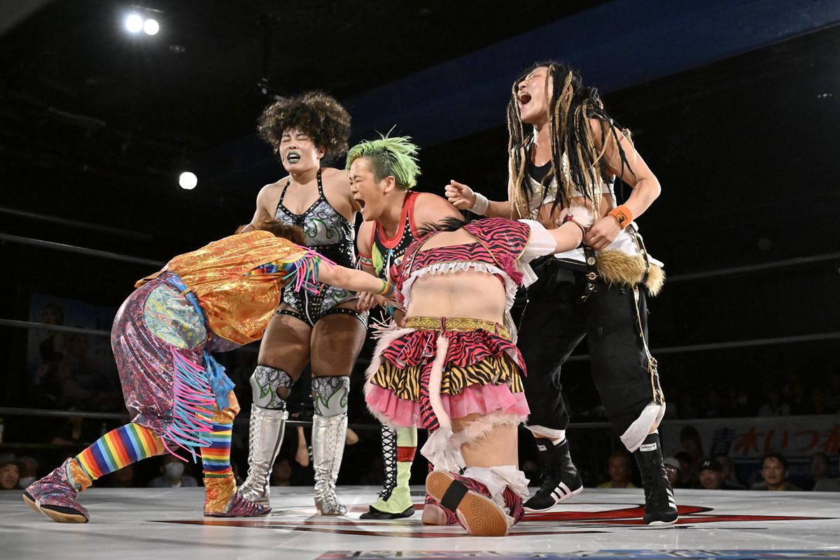 激レア　スターダム　オイモカブキ　安納サオリ＋ウナギサヤカ　Wサインポートレート OZアカデミー】黒い安納サオリ＆ウナギ・サヤカの新タッグ「漆黒の