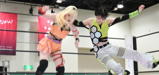 【東京女子】インター王者・鈴芽が桐生真弥との初の前哨戦で快勝！「このベルトをかけるからには負けません」