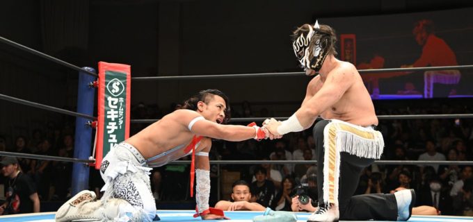 【新日本】一輪のバラが繋いだエル・デスペラードと豹の交錯「奇遇な縁だ。またやろうぜ」豹「デスペさんに勝つまで、俺は死ねねえよ」