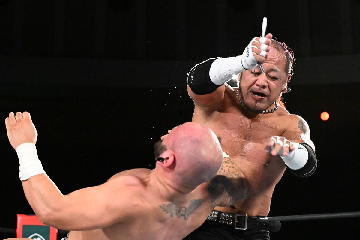 プロレスラー 新日本】ロビー・エックスとの狂気のラダー攻防を制した葛西純