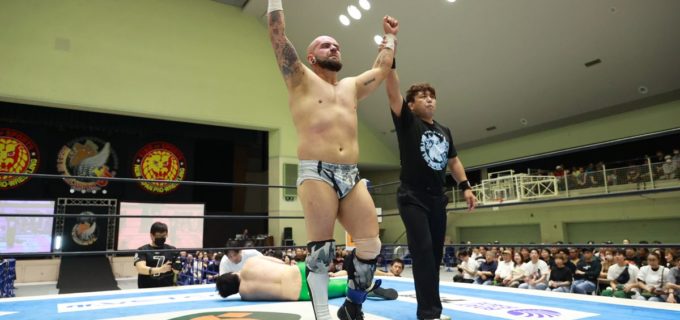 【新日本】中分けカツラで揺さぶり！ロビー・エックスが田口隆祐の土俵で魅せた超人的な順応力で『BOSJ』4勝目！