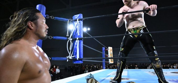 【新日本】IWGPヘビー王者カラムが前哨戦を制し辻陽太を挑発「俺は城の頂点で首を討ち取ってやる」