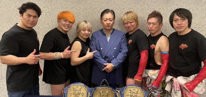 【2AW】「千葉トリオ選手権」の真新しいベルトが完成し調印式も完了！ 7.5千葉大会で初代王者決定戦