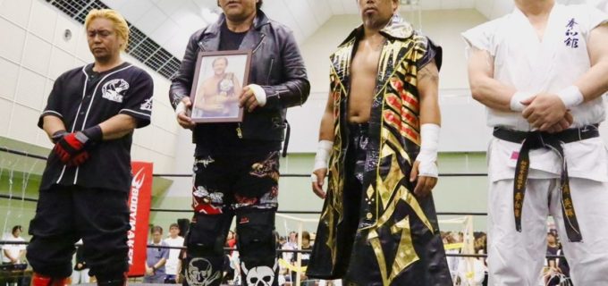 大仁田厚がドリー・ファンク・ジュニアさんを追悼！ 試合後にはCIMAが乱入し、11.23堺大会での電流爆破戦が決定